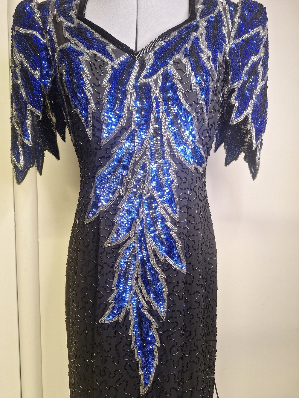 Lillie Rubin Black Beaded Evening Gown with Blue & Silver Sequin Motifs Sz Sm